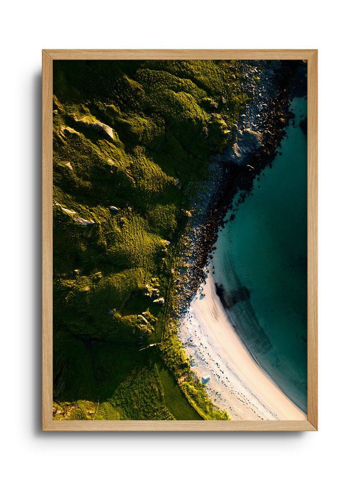 A4 - 8.27" x 11.67" / Natural Frame / No