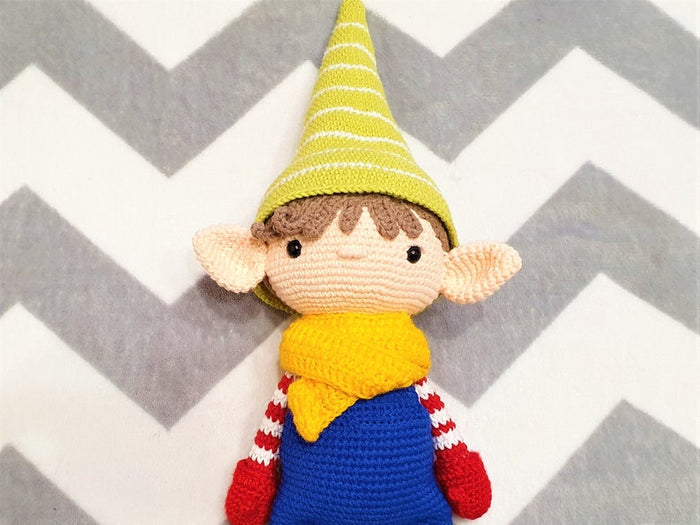 Christmas elf toy crochet in removable hat, scarf and mittens