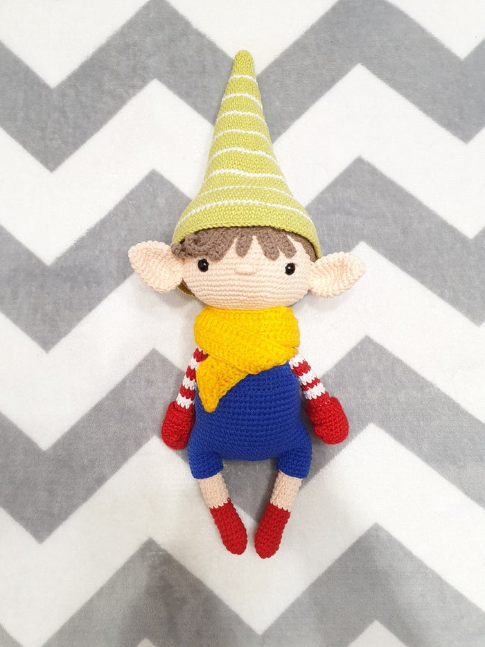 Christmas elf toy crochet in removable hat, scarf and mittens