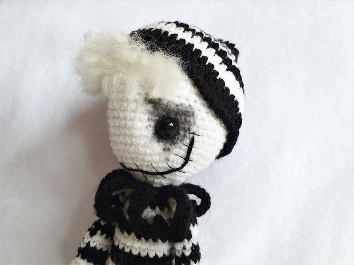 Crochet zombie toy