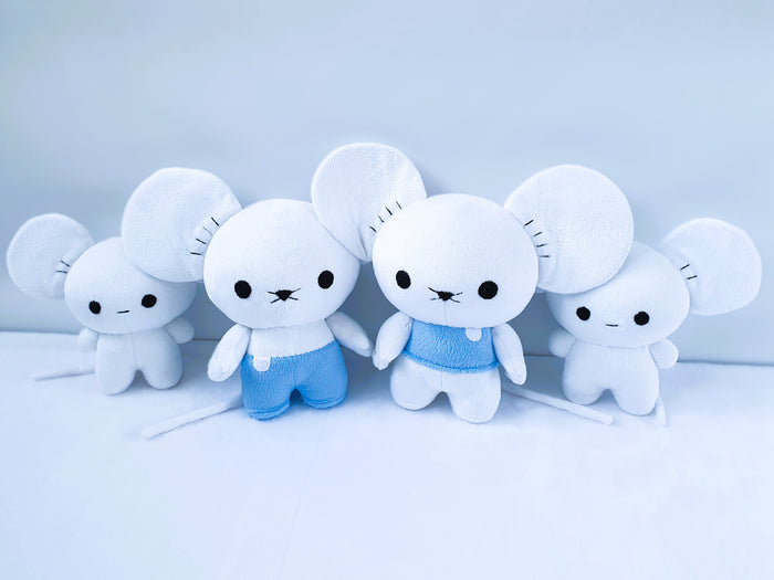 Custom family of 4 Mausehold plushies