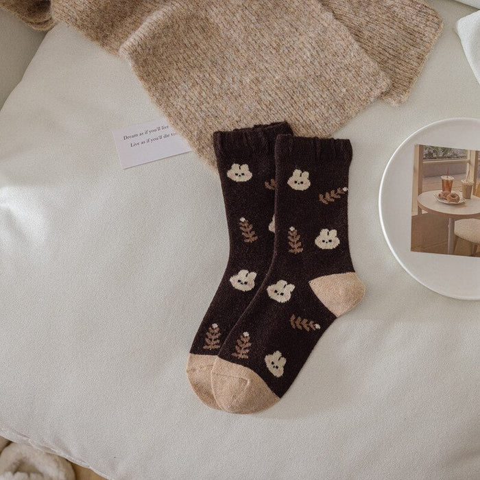 Flowery Fall Socks, Cotton Material: brown, beige floral and small animal motifs, cozy vintage cottagecore style