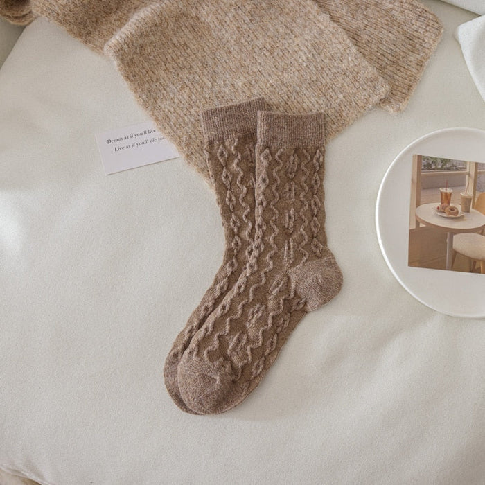 Flowery Fall Socks, Cotton Material: brown, beige floral and small animal motifs, cozy vintage cottagecore style