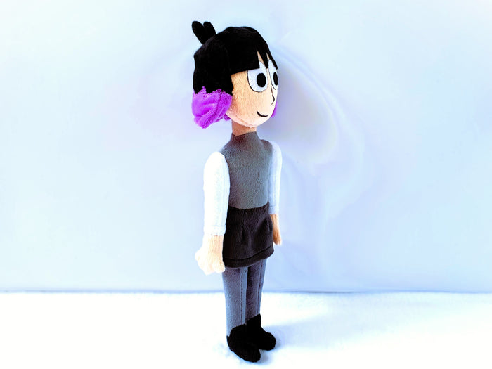 Handmade custom Kaisa plush from Hilda