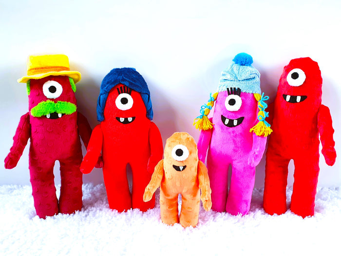 Handmade custom Muno´s Family plushies