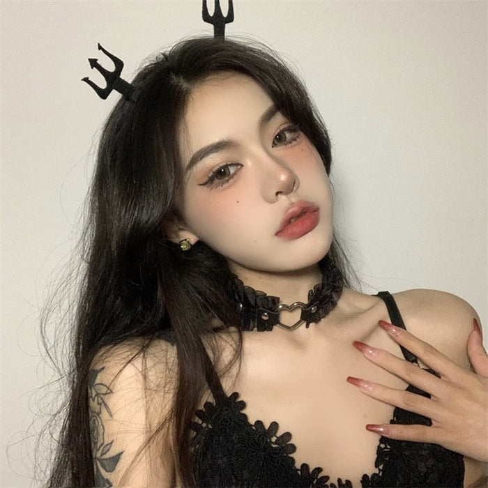 Heart-Stopping Harajuku PU Leather Choker: pink, red decorative choker collars, cute gothic/kawaii style
