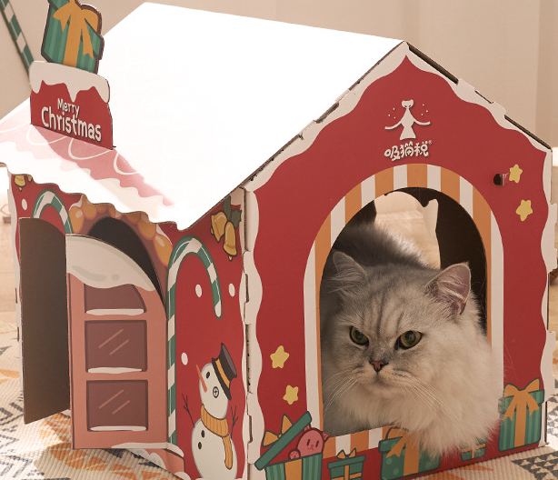 Kitty Shop Xmas House Cat Scratcher