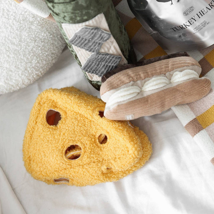 Lambwolf Collective Fromage Enrichment Toy
