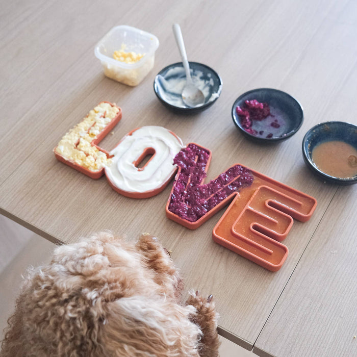 Lambwolf Love Slow Eating Mat