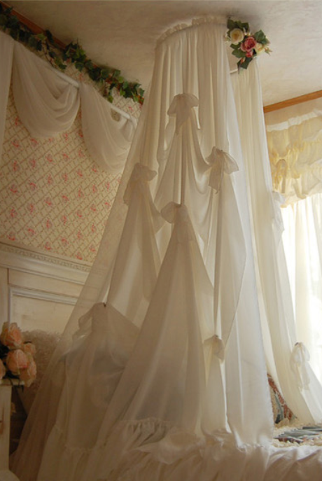 Ribbon Canopy Curtain