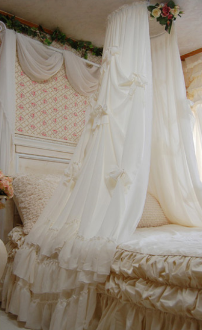 Ribbon Canopy Curtain