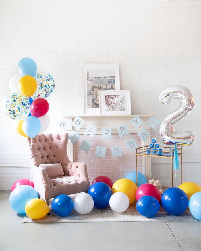 Singing Shark - Confetti and 11in Balloons - bouquet of 10